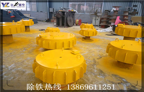 懸掛式盤式電磁除鐵器，河南懸掛盤式電磁除鐵器rcdb-14_規(guī)格型號_河南懸掛盤式電磁除鐵器rcdb-14的工作原理生產(chǎn)廠家型號的工作原理及內(nèi)部結(jié)構(gòu)